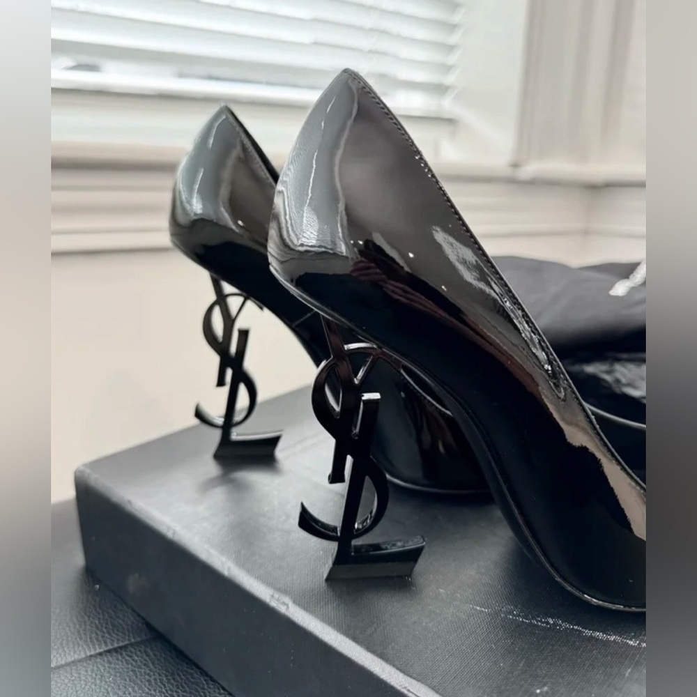 YSL Saint Laurent Logo Opyum Patent Shoes
Heels Pumps Size 36